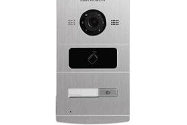 Waterproof metal villa door station with intercom system for secure residential entry, featuring durable design and modern controls.