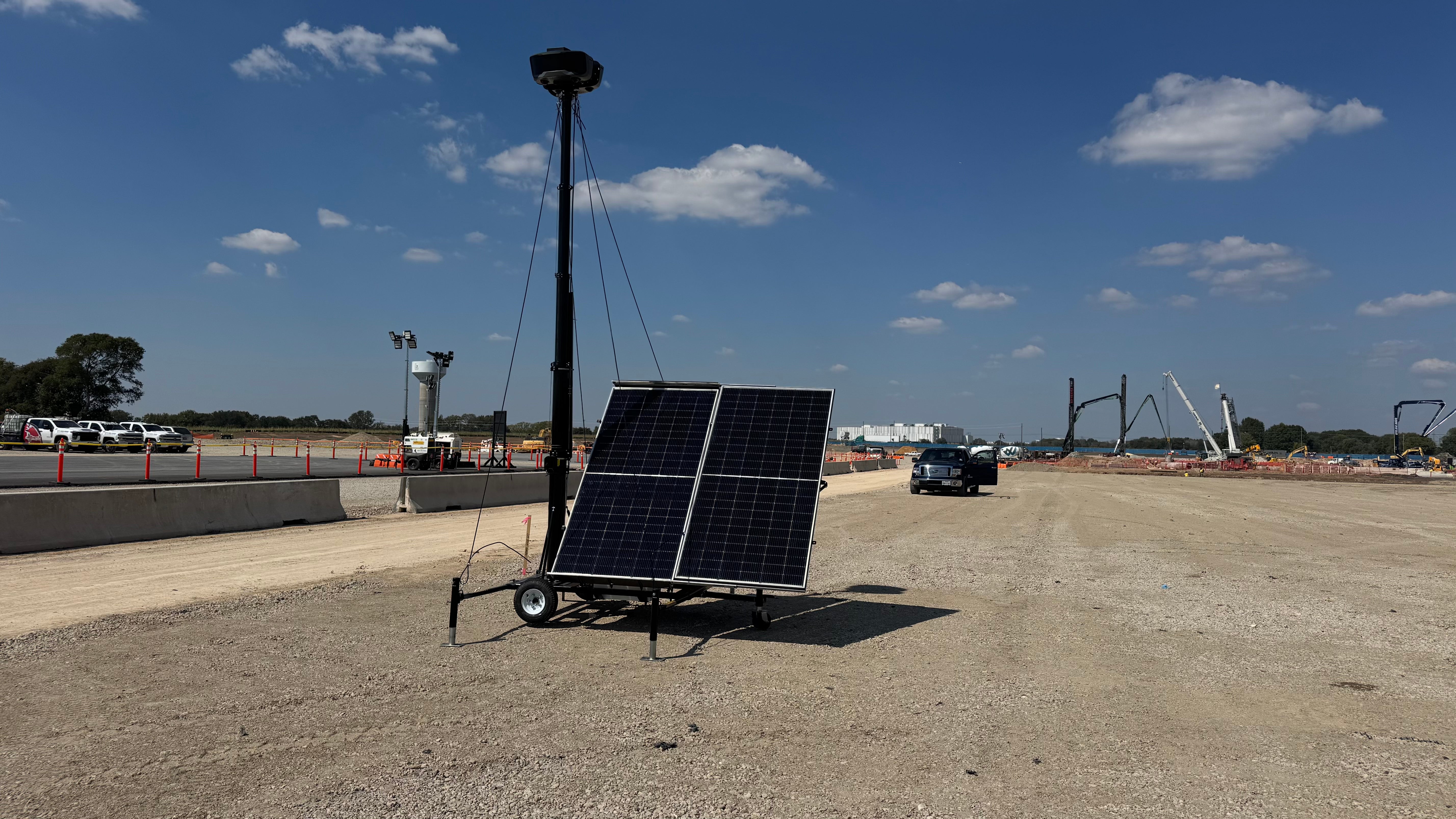 Galaxy Security RIO Solar MINI, compact solar-powered security camera with weather-resistant design and adjustable mounting.
